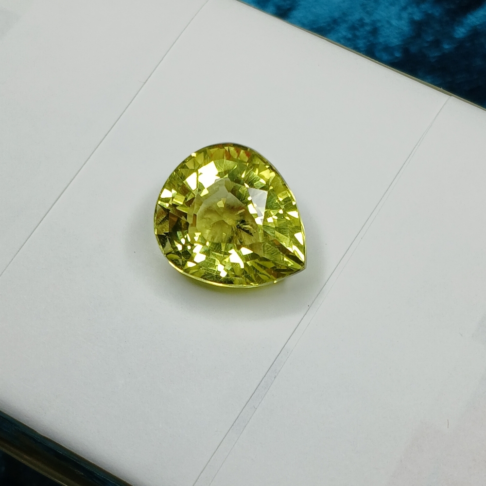 Elegant Yellow Lemon Quarz Gemstone 17x15mm